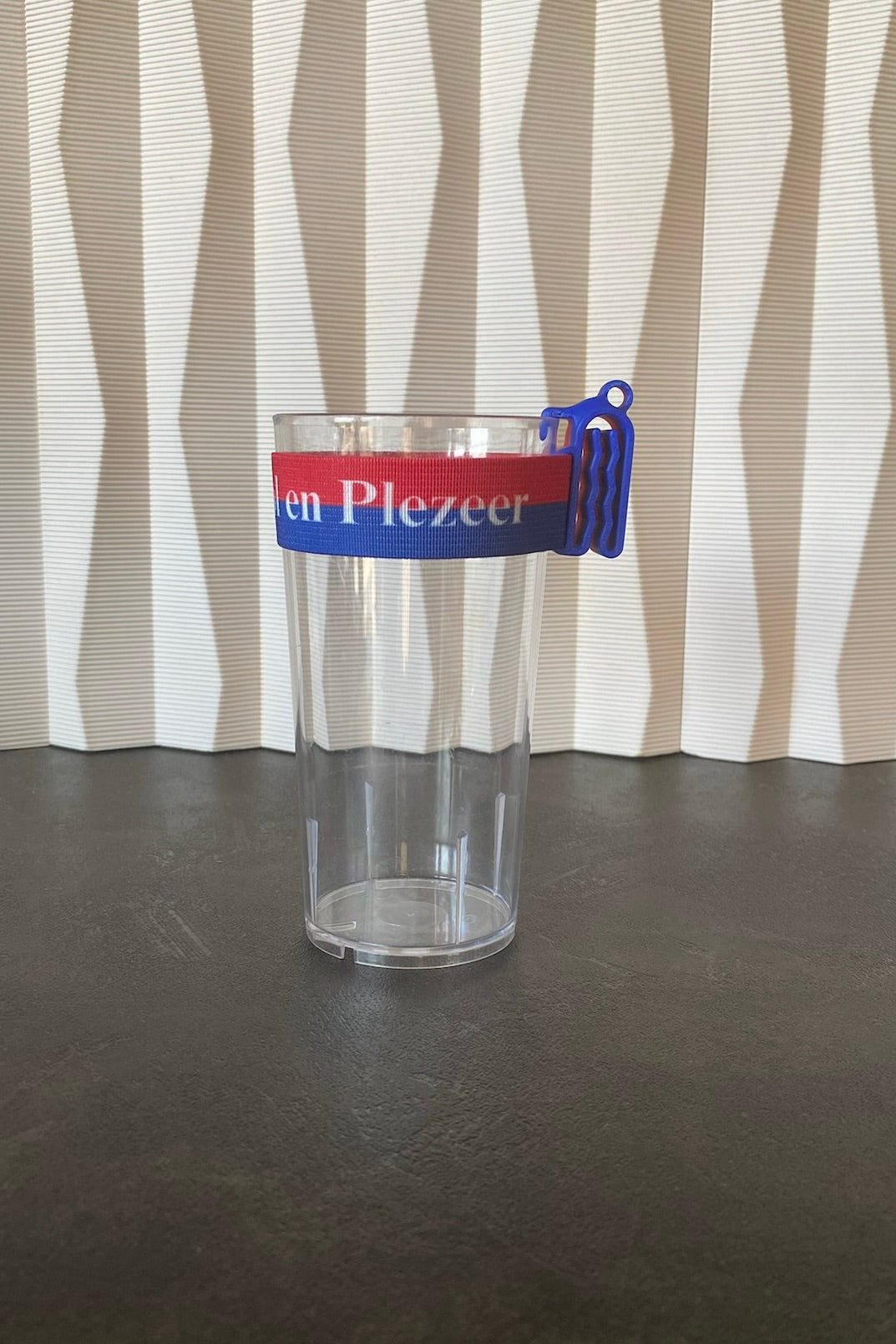 Clip A Cup « Stedje van Lol en Plezeer » avec lanière de luxe